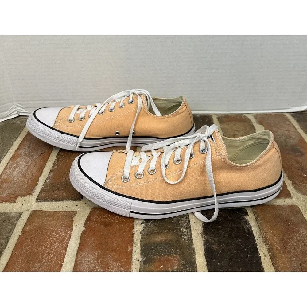 CONVERSE Chuck Taylor All Star Low Top‎ Sneakers Shoes Orange Women's 12 Men 10 - Picture 3 of 6